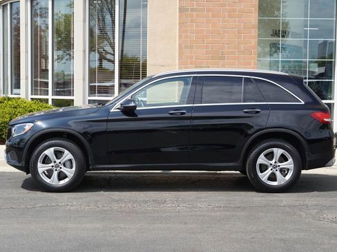 Used 2018 Mercedes-Benz GLC 300 4MATIC image 2