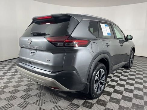 Used 2023 Nissan Rogue SV w/ SV Premium B Package image 12