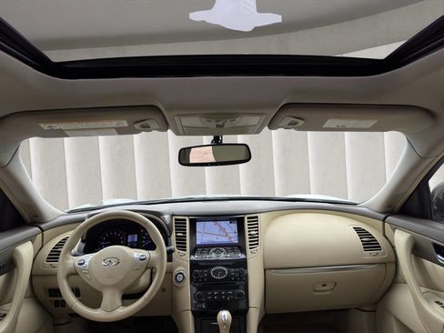 Used 2016 INFINITI QX70 AWD w/ Premium Package image 15