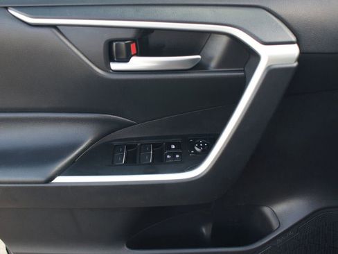 Used 2024 Toyota RAV4 XLE image 27