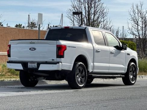 Used 2024 Ford F150 Lightning Flash image 4