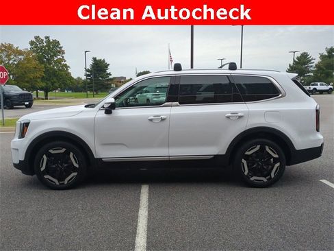 Used 2024 Kia Telluride EX image 7