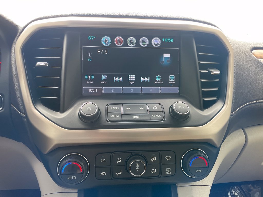 Used 2019 GMC Acadia Denali w/ Technology Package FWD image 19