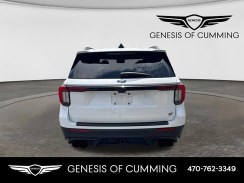 Used 2025 Ford Explorer ST AWD/4WD image 6