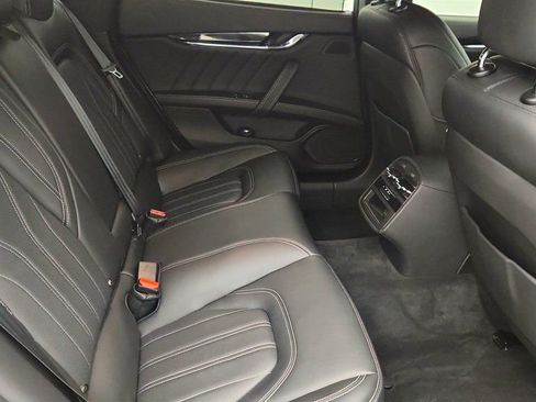 Used 2022 Maserati Quattroporte Modena image 23