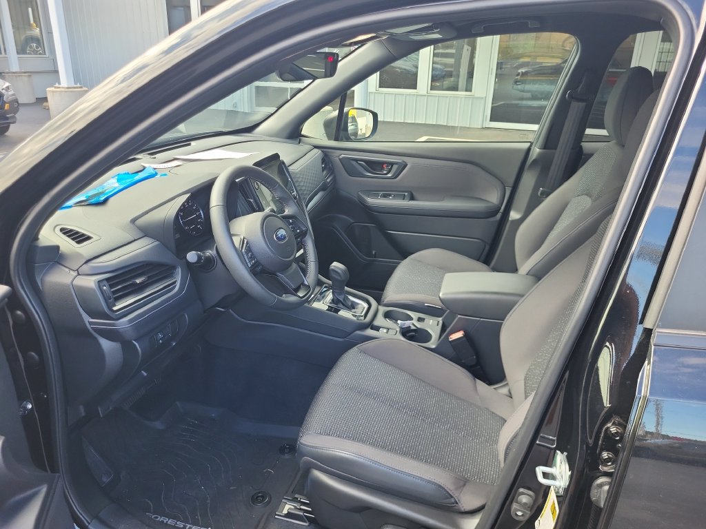 Used 2025 Subaru Forester Premium w/ Convenience Package #1 AWD/4WD image 8