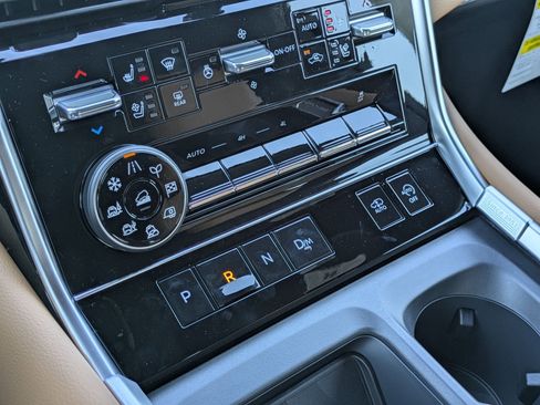 New 2026 Nissan Armada Platinum Reserve image 22