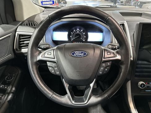 Used 2024 Ford Edge SEL image 11