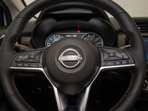 New 2025 Nissan Versa SR w/ Trunk Package image 13