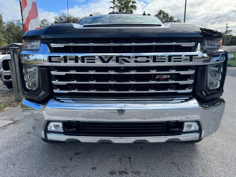 Used 2022 Chevrolet Silverado 3500 LTZ w/ LTZ Premium Package image 10