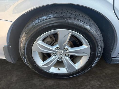 Used 2018 Honda Odyssey EX-L image 42