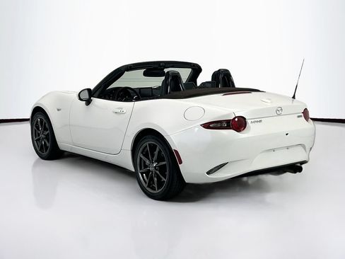 Used 2019 MAZDA MX-5 Miata Grand Touring w/ GT-S Package RWD image 7