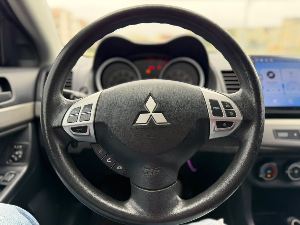 Used 2012 Mitsubishi Lancer ES FWD image 12