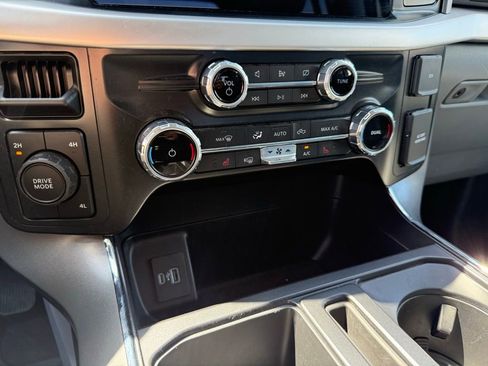 Used 2022 Ford F150 XLT w/ Equipment Group 302A High image 16