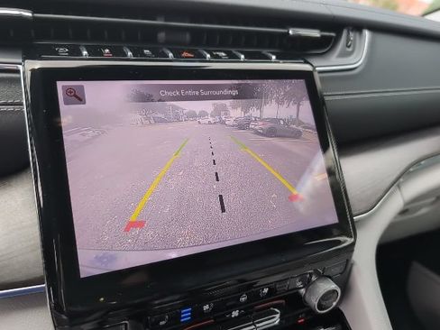 Used 2023 Jeep Grand Cherokee Overland w/ Rear Seat Video Group I AWD/4WD image 19