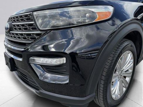 Used 2022 Ford Explorer King Ranch w/ Premium Technology Package AWD/4WD image 11