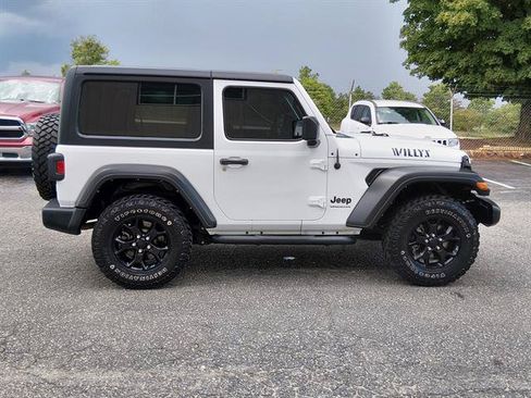 Used 2021 Jeep Wrangler Sport AWD/4WD image 2