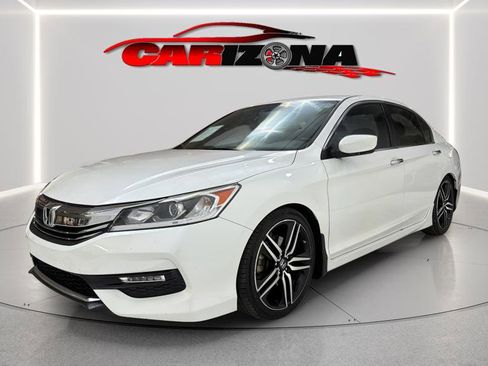 Used 2017 Honda Accord Sport image 4