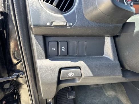 Used 2015 Honda Pilot Touring image 21