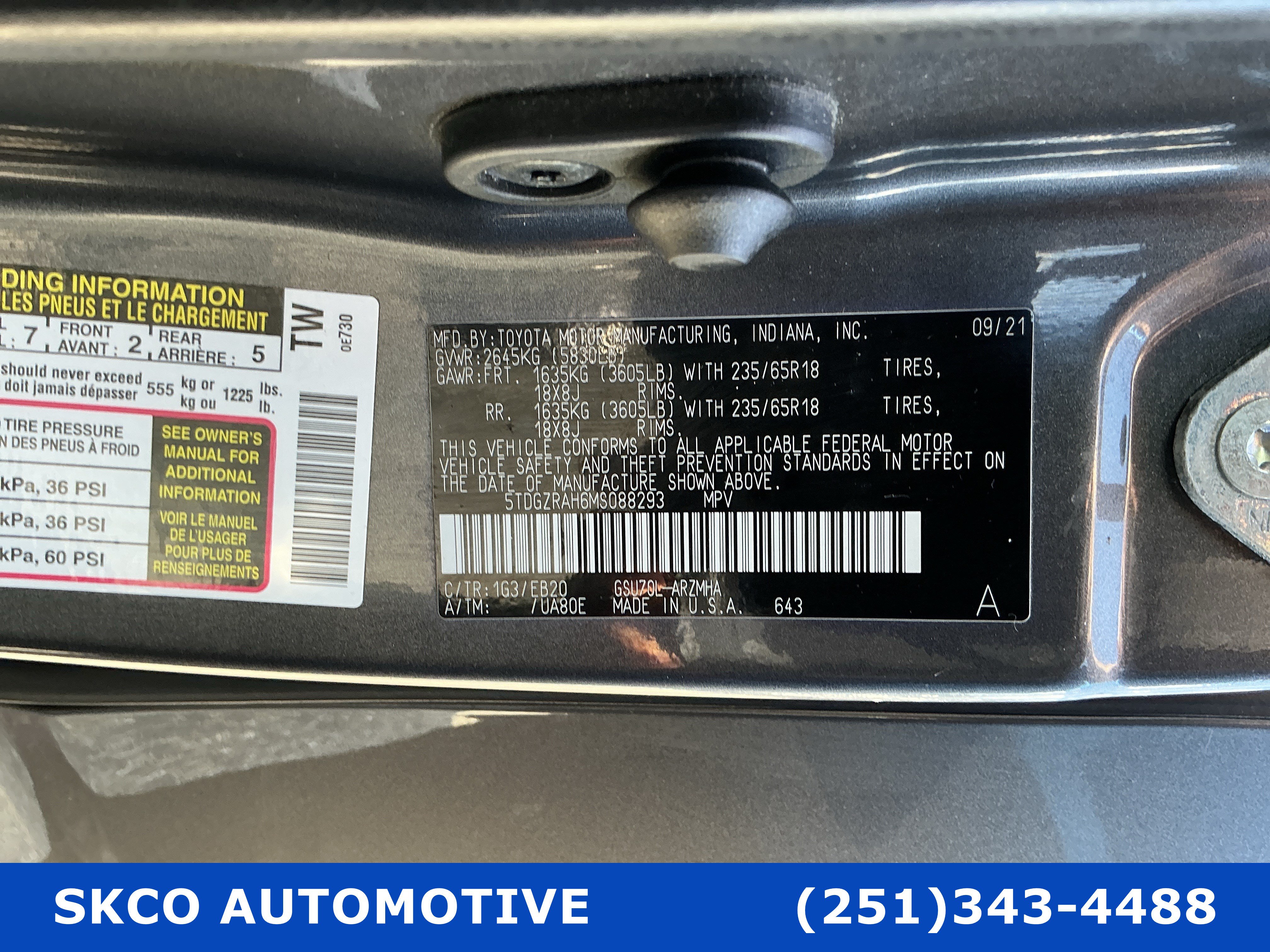Used 2021 Toyota Highlander XLE FWD image 28