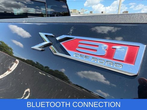 Used 2019 GMC Sierra 1500 SLE w/ SLE Value Package AWD/4WD image 9