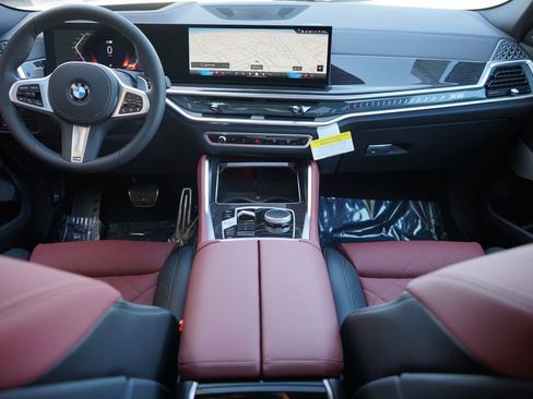 New 2026 BMW X6 xDrive40i w/ Climate Comfort Package image 13