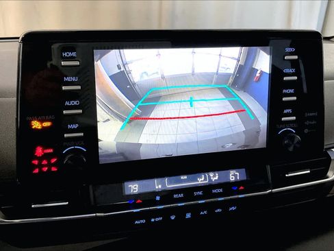 Used 2022 Toyota Sienna LE image 20