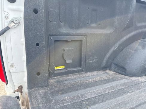 Used 2023 Ford F150 Lariat w/ Trailer Tow Package image 13