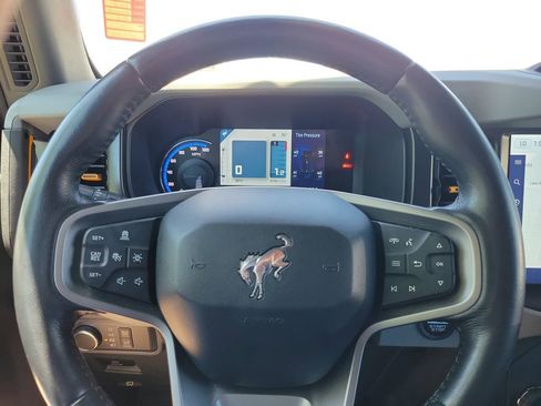 Used 2022 Ford Bronco Badlands AWD/4WD image 15