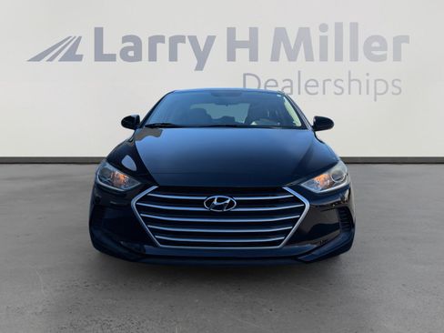 Used 2017 Hyundai Elantra SE image 8