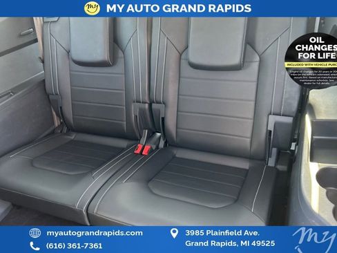 Used 2021 Volkswagen Atlas SEL Premium image 7