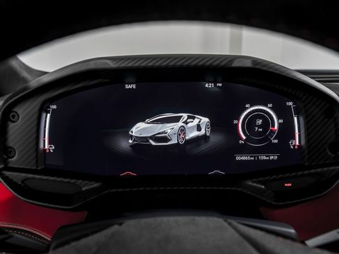 Used 2025 Lamborghini Revuelto AWD/4WD image 13