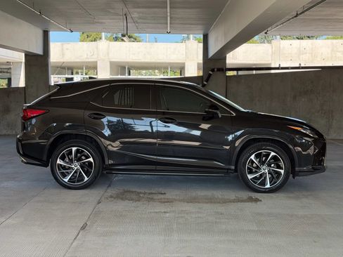 Used 2017 Lexus RX 350 FWD w/ Luxury Package image 4