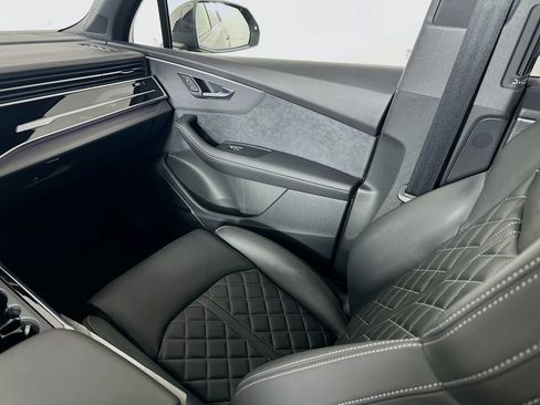 New 2026 Audi SQ7 Premium Plus AWD/4WD image 23
