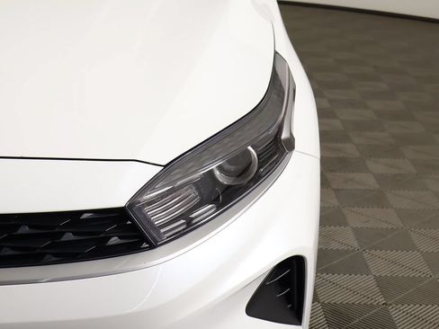 Used 2022 Kia Forte LXS FWD image 12