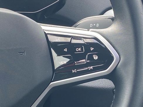 Used 2025 Volkswagen ID.4 Pro S image 8