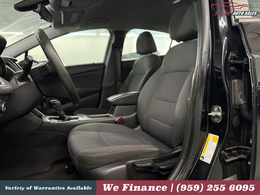 Used 2019 Chevrolet Cruze LS w/ LS Convenience Package FWD image 16