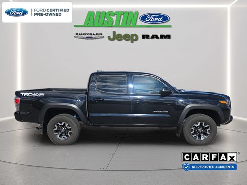 Used 2021 Toyota Tacoma TRD Off-Road w/ TRD Premium Off Road Package AWD/4WD image 6