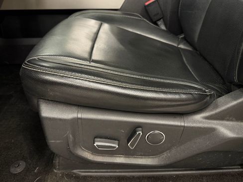 Used 2017 Ford F150 Lariat w/ Equipment Group 502A Luxury image 12