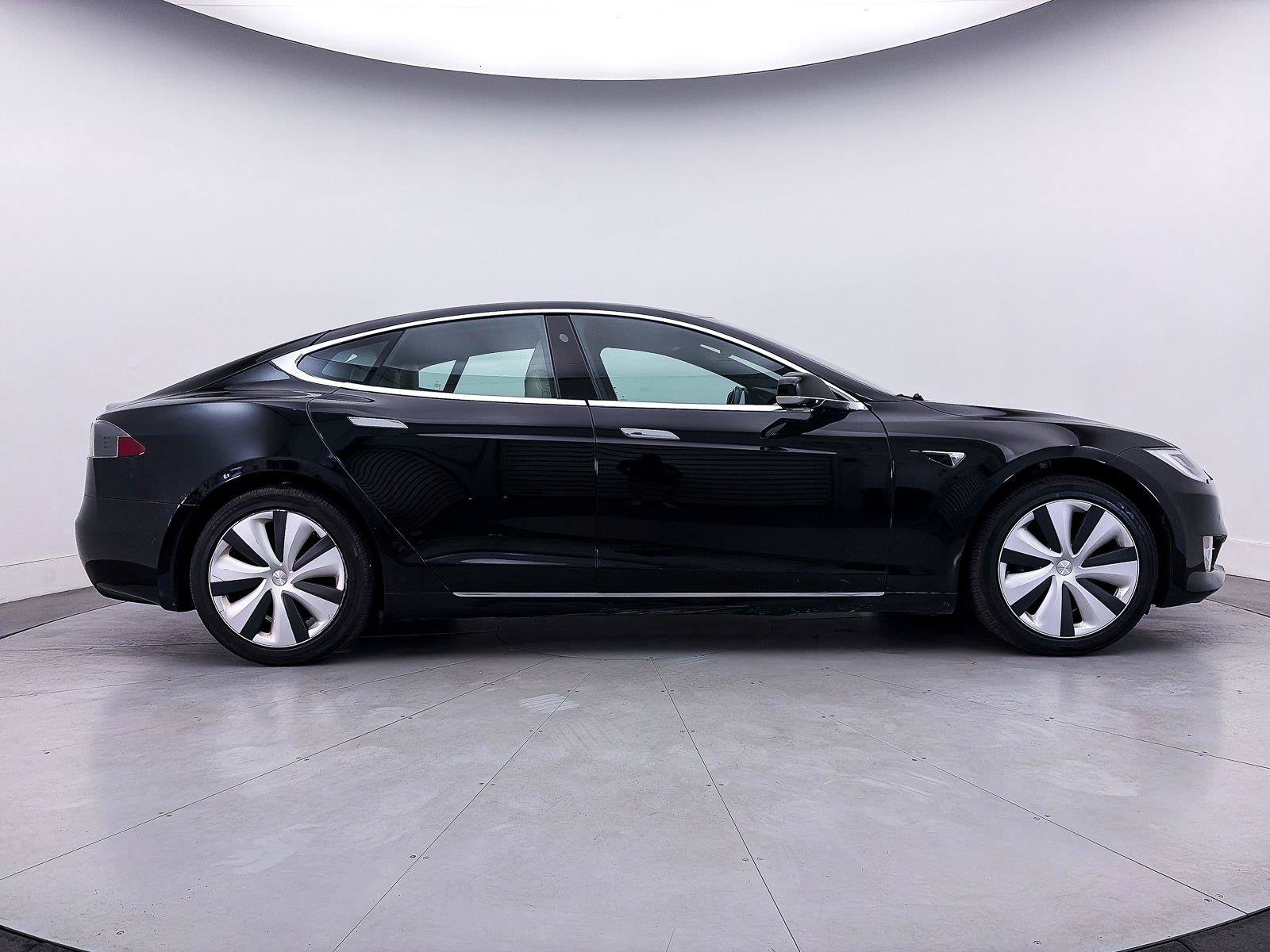 Used 2021 Tesla Model S Long Range Plus AWD/4WD image 38