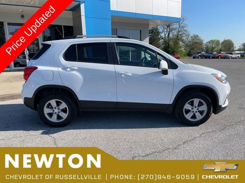 Used 2022 Chevrolet Trax LT AWD/4WD image 49