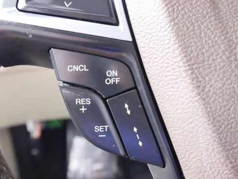 Used 2017 Ford Fusion Platinum image 13