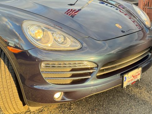 Used 2012 Porsche Cayenne image 87