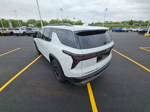 Used 2024 Chevrolet Traverse Z71 w/ Enhanced Driving Package AWD/4WD image 6