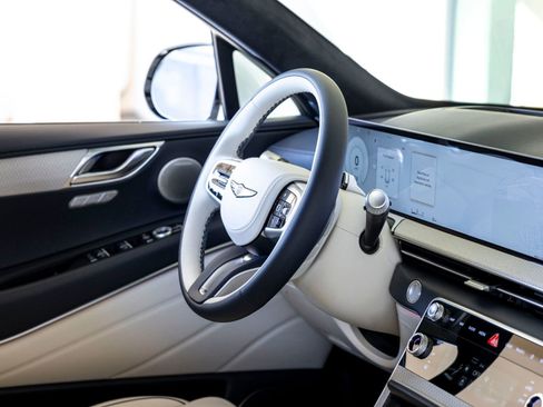 New 2026 Genesis GV80 3.5T Prestige image 28