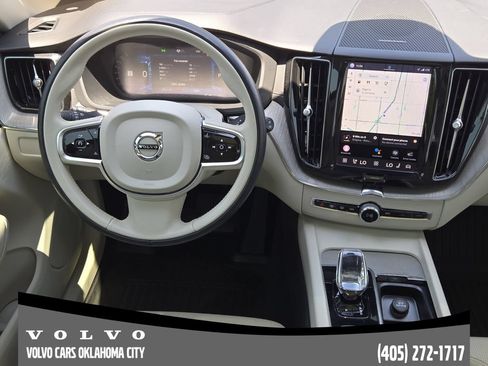 Certified 2023 Volvo XC60 B5 Ultimate w/ Climate Package AWD/4WD image 21