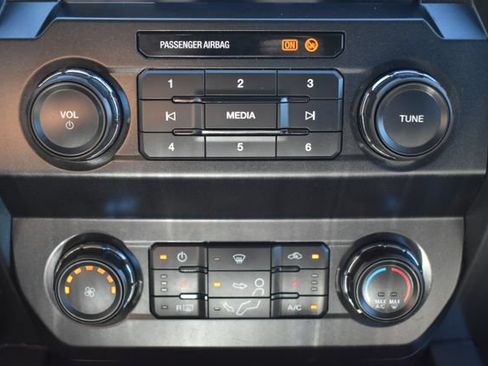Used 2022 Ford F350 XLT w/ XLT Premium Package AWD/4WD image 31