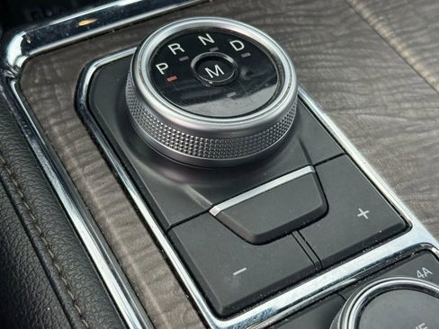 Used 2021 Ford Expedition Max Limited image 17