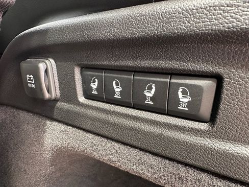 Used 2024 Jeep Grand Cherokee L Summit image 34