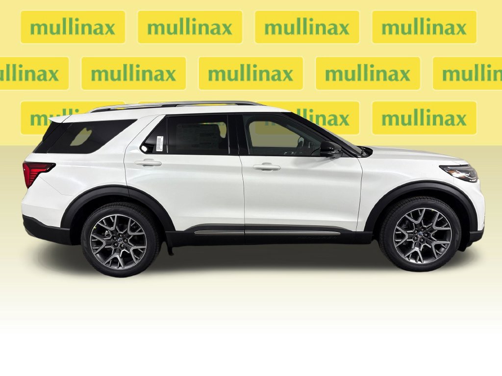New 2027 Ford Explorer Platinum w/ 3.0L Ultimate Package RWD image 2